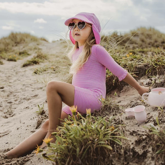 RASPBERRY STRIPE 3/4 SLEEVE SUNSUIT 3 RASPBERRY STRIPE 3/4 SLEEVE SUNSUIT - Afbeelding 3