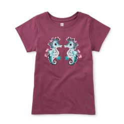 SEAHORSE PLAY GRAPHIC TEE