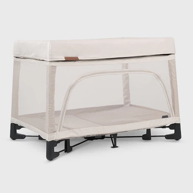 Uppababy REMI TRAVEL CRIB & PLAYARD IN CHARLIE 1 Uppababy REMI TRAVEL CRIB & PLAYARD IN CHARLIE