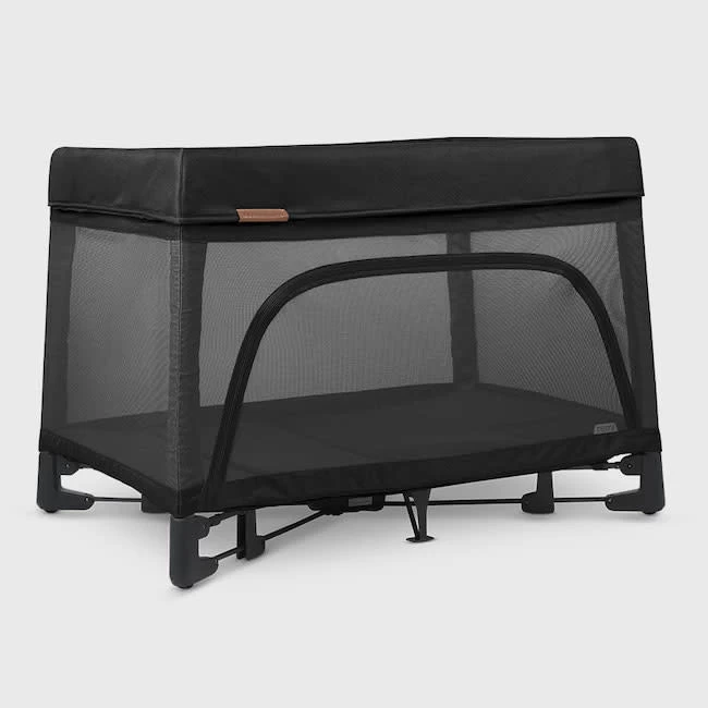 Uppababy REMI TRAVEL CRIB & PLAYARD IN JAKE 1 Uppababy REMI TRAVEL CRIB & PLAYARD IN JAKE
